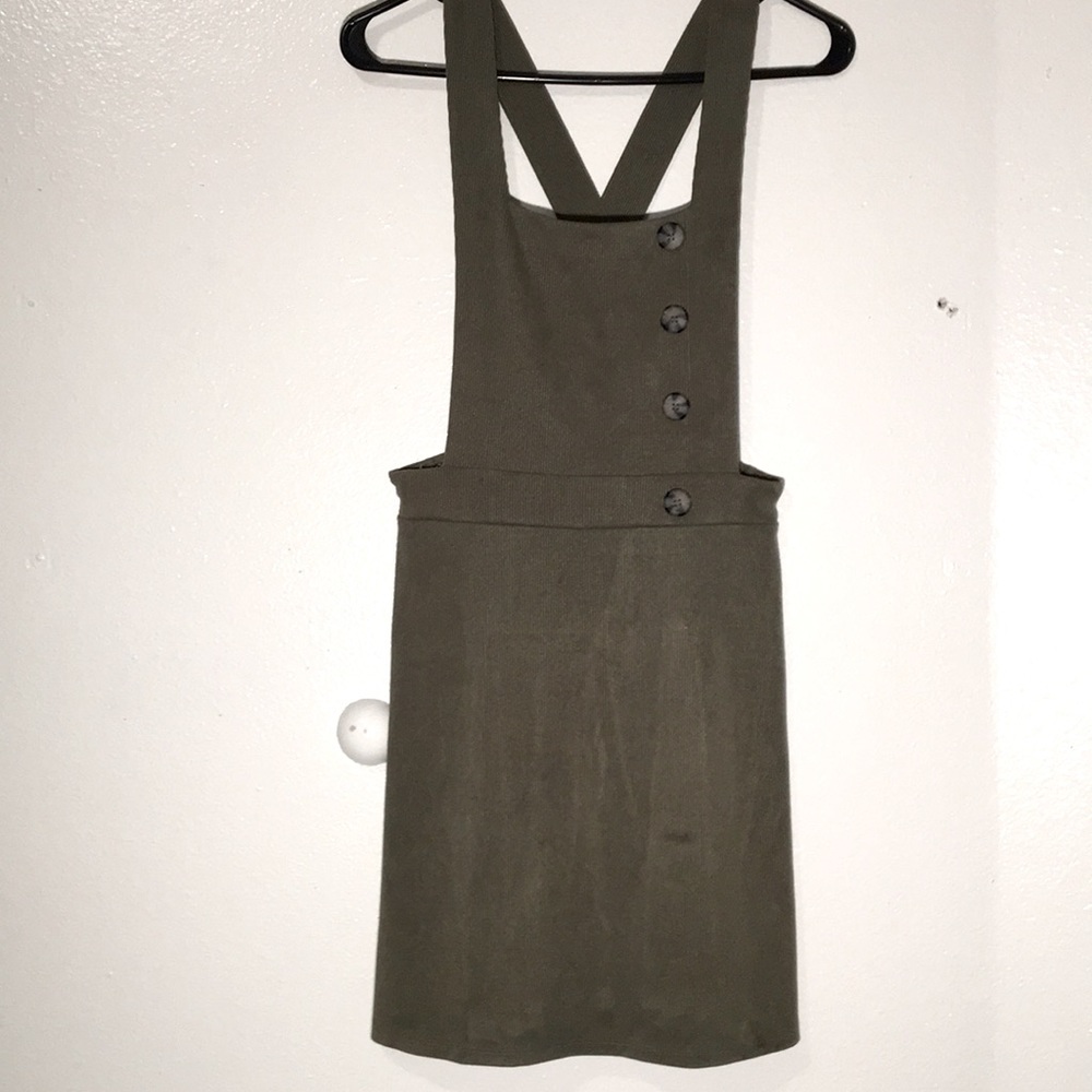 Cross dress